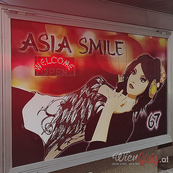 Studio Asia Smile  Card Image